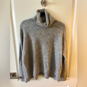 Splendid Sweater - Gray